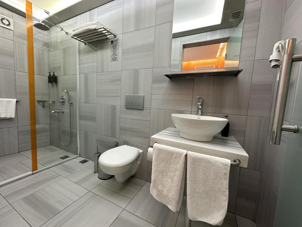 My Dora Hotel Истанбул Екстериор снимка